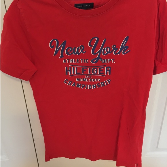 Tommy Hilfiger t-shirt for boys Size 10 - Picture 2 of 3